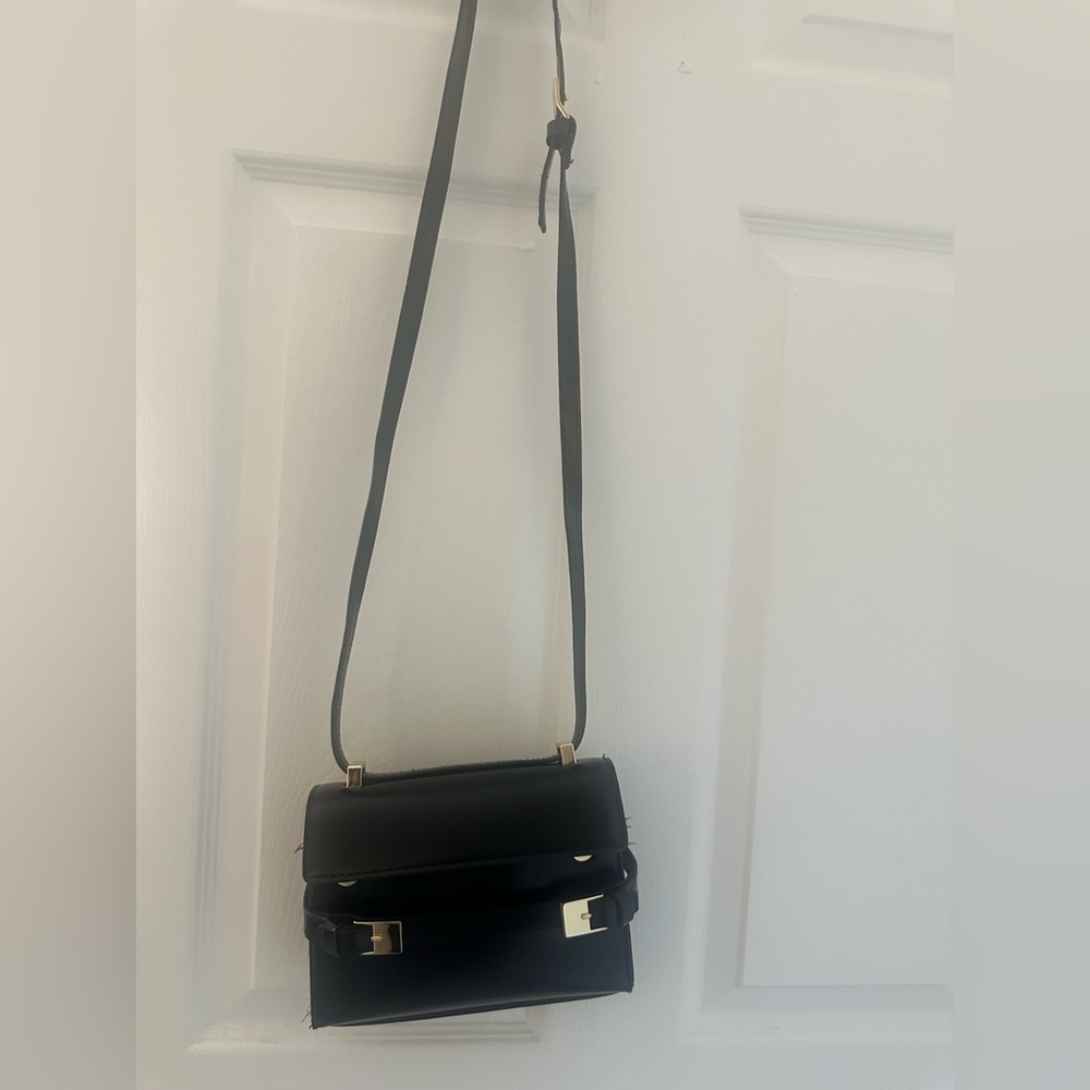 Elegant Black Shoulder Bag
